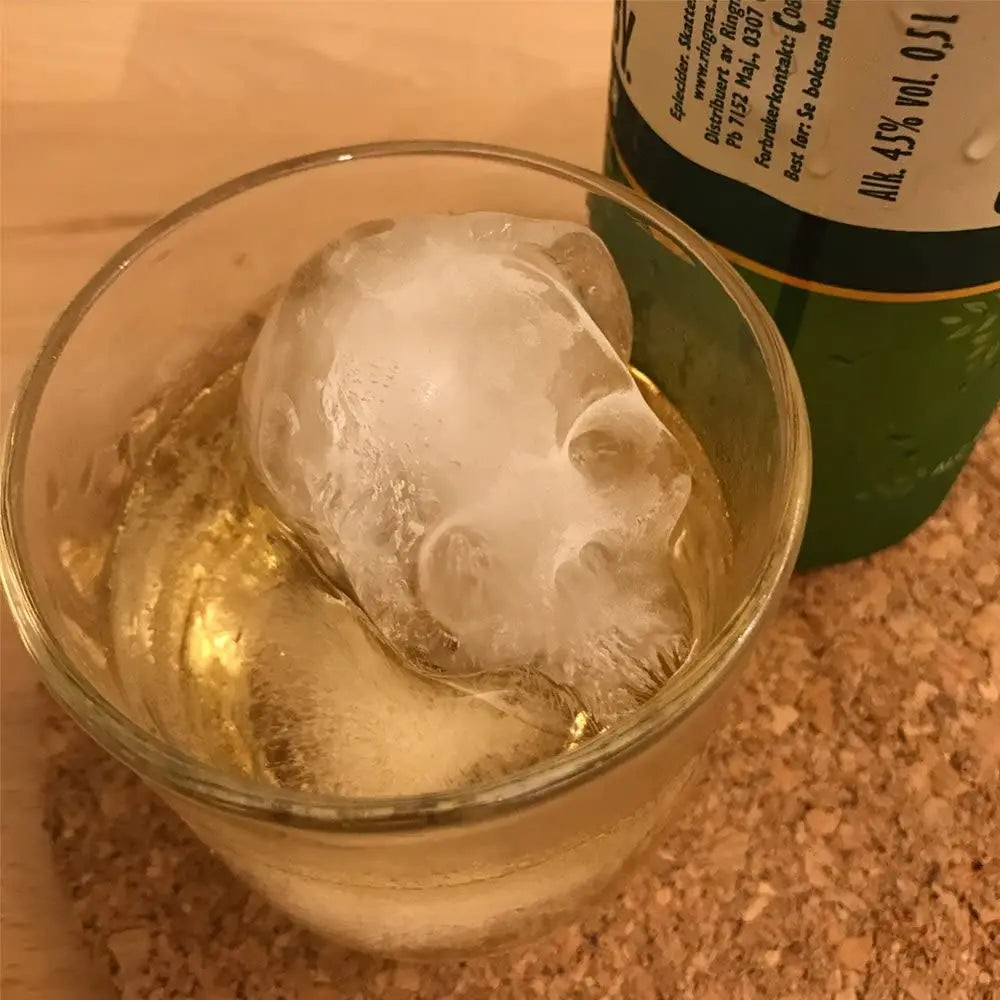 3D Skull Silicone Jello Ice Mold Flexible Cube Maker Tray For Halloween And Christmas Party. Best For Whiskey And Cocktails